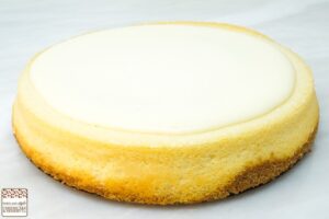 Classic Vanilla Cheesecake - 8 inch